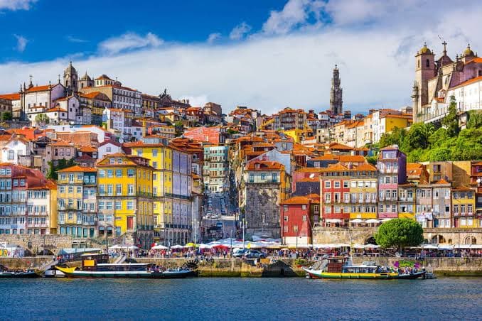 Reise nach Portugal